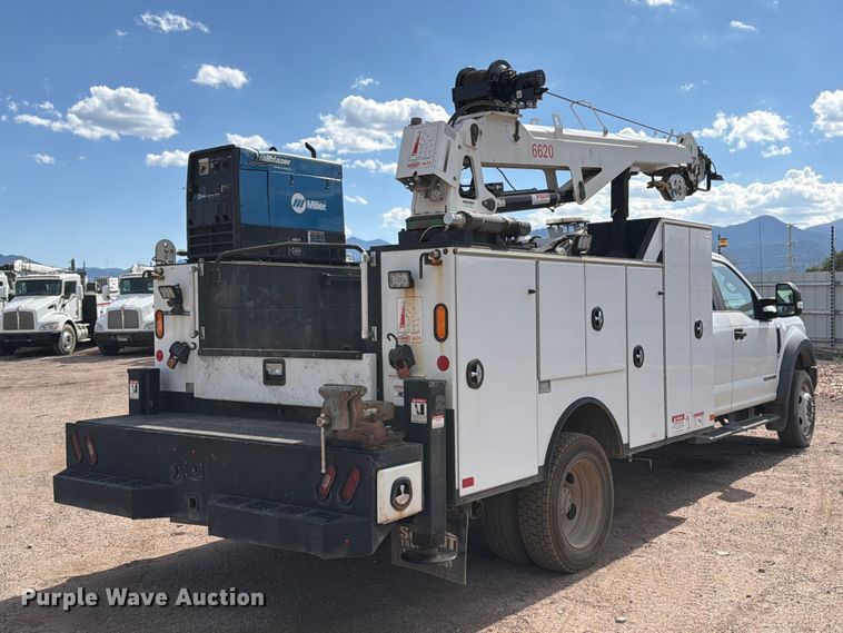 2018 Ford F550 Super Duty XL Crew Cab Utility / Service Truck - photo 5