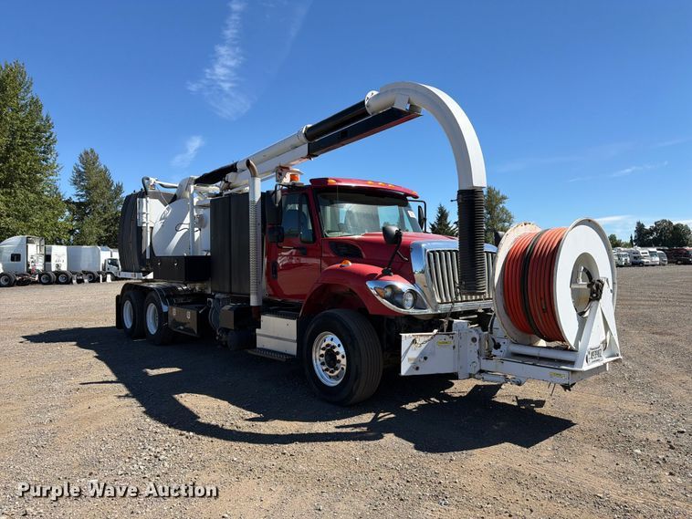 2015 International 7500 Sewer Jetter Truck - photo 3