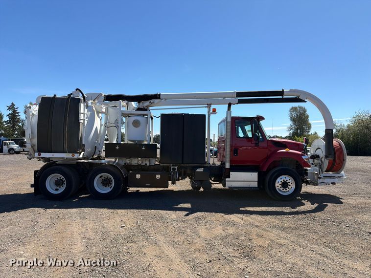 2015 International 7500 Sewer Jetter Truck - photo 4