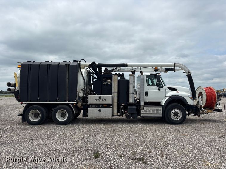 2018 International 7600 Sewer Jetter Truck - photo 4
