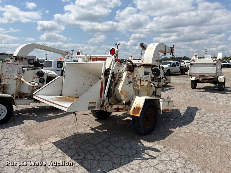 2010 Morbark M12D Wood Chipper - photo 5