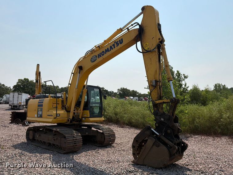 2017 Komatsu PC170LC-10 Excavator - photo 3