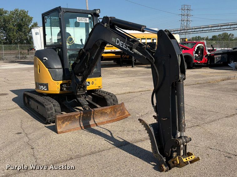 2015 John Deere 35G Mini Excavator - photo 3