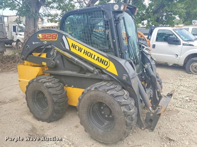 2022 New Holland L328 Skid Steer Loader - photo 5