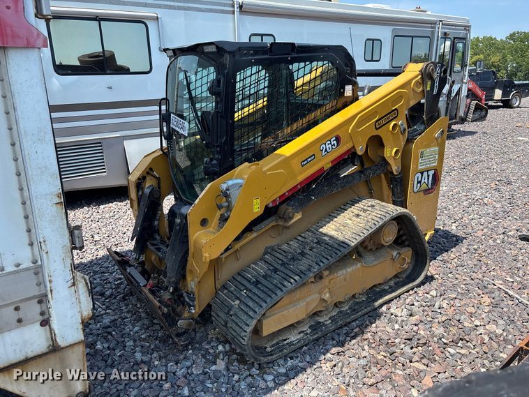 2025 Caterpillar 265 Tracked Skid Steer Loader - photo 3