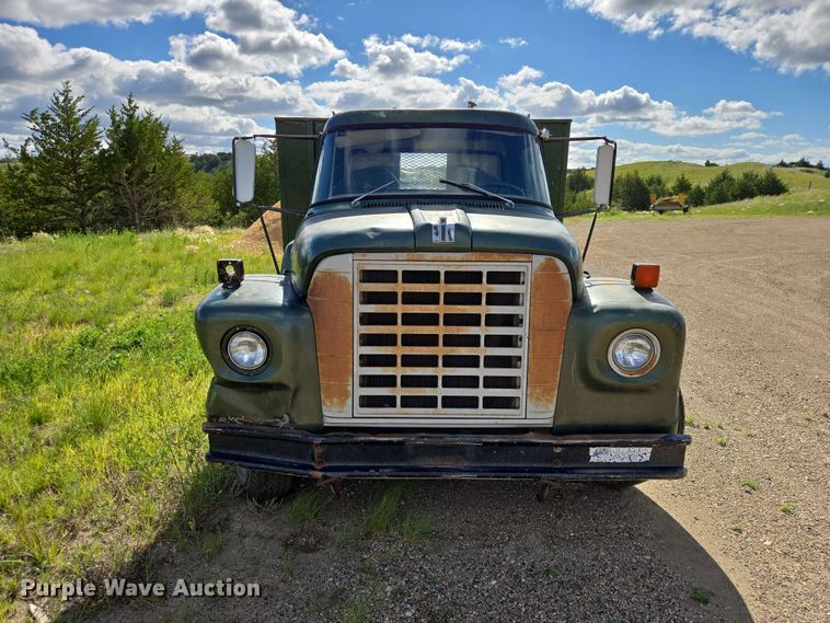 1978 International 1600 Dump Truck - photo 2