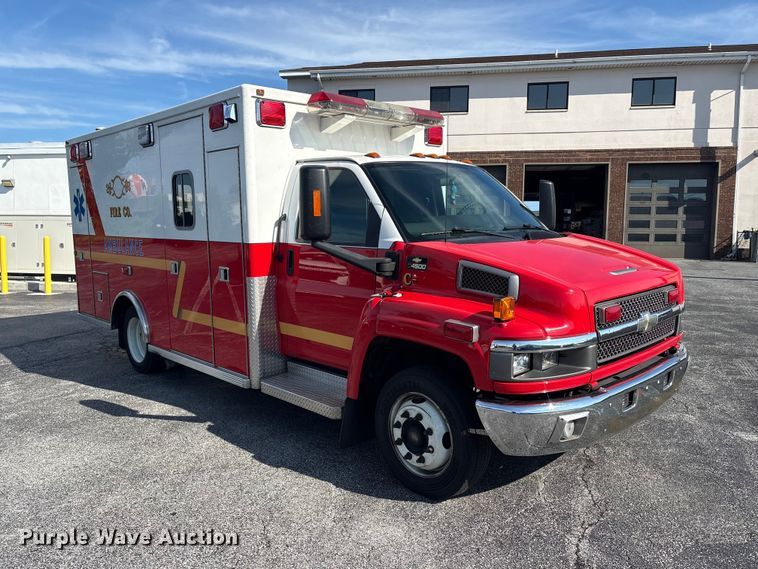 2007 Chevrolet C4500 Ambulance - photo 3