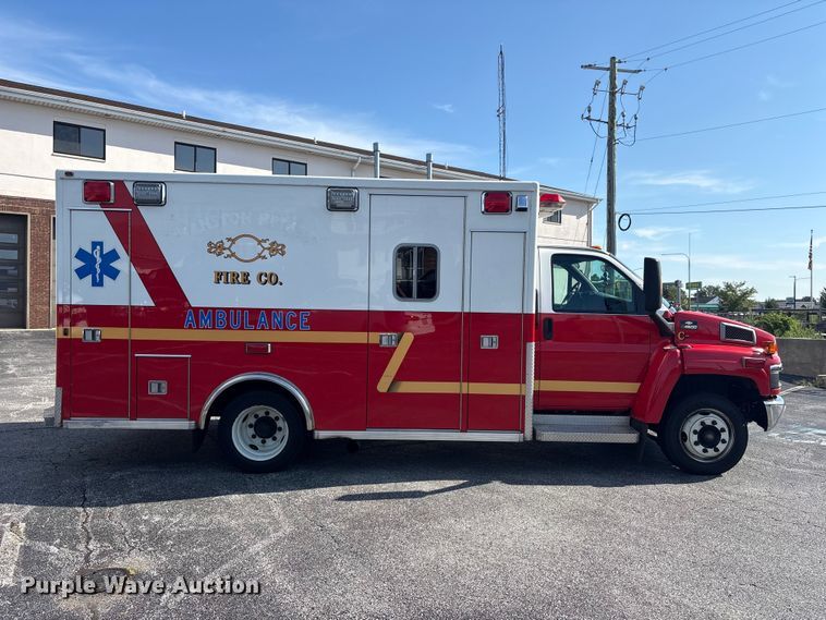 2007 Chevrolet C4500 Ambulance - photo 4