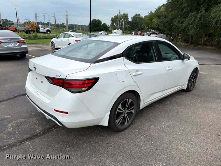 2021 Nissan Sentra - photo 5