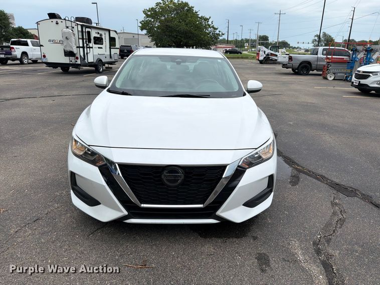 2021 Nissan Sentra - photo 2
