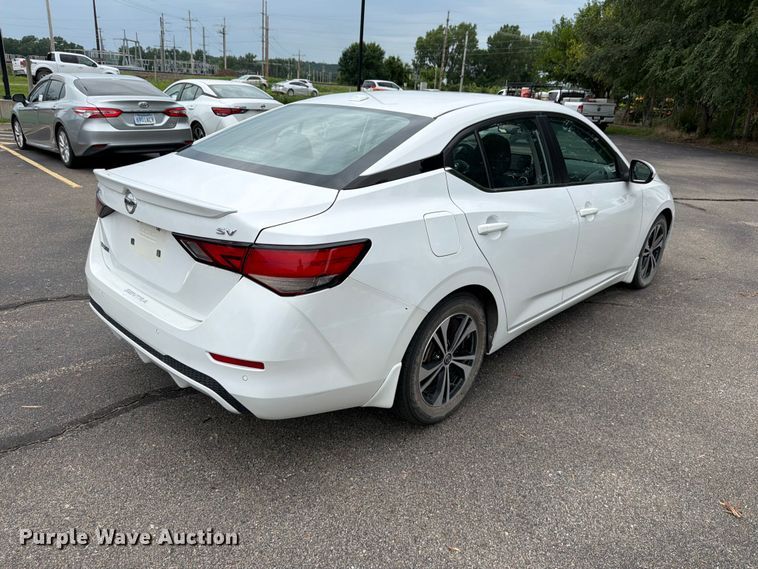 2021 Nissan Sentra - photo 5