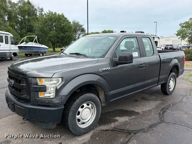 2015 Ford F150 Ext. Cab Pickup Truck