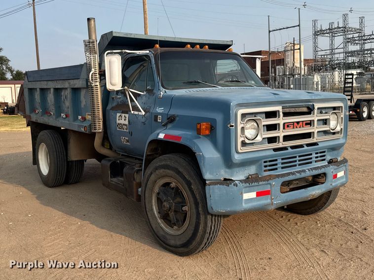 1986 GMC C7000 Dump Truck - photo 3