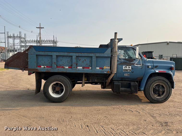 1986 GMC C7000 Dump Truck - photo 4