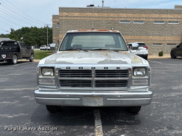 1993 Dodge D200 Pickup Truck - photo 2