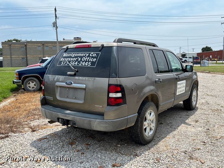 2006 Ford Explorer XLS SUV - photo 5