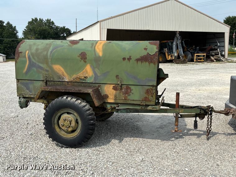 1996 Elliot Machine Works PTO-3007 Tool Trailer - photo 3