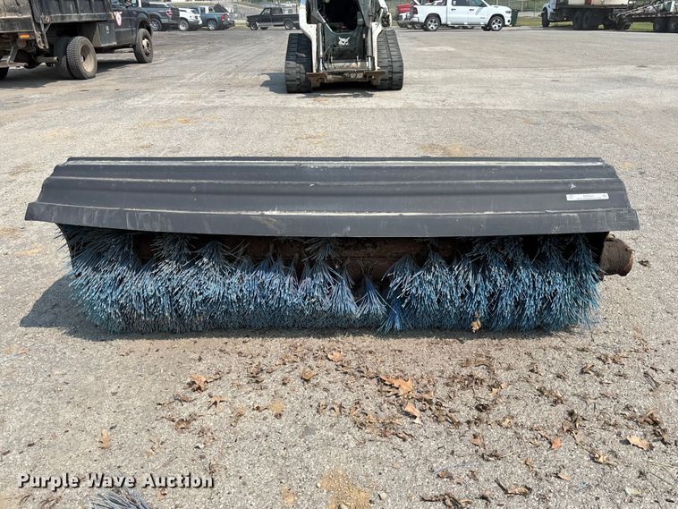 Bobcat 84 Angle Broom Skid Steer Broom - photo 2