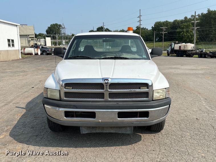 2000 Dodge Ram 2500 Utility Bed Pickup Truck - photo 2