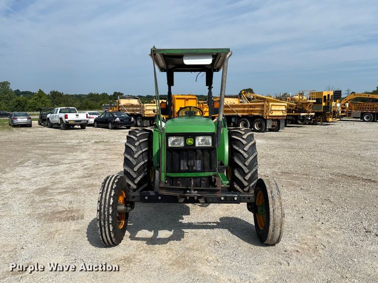 2003 John Deere 5320 Tractor - photo 2