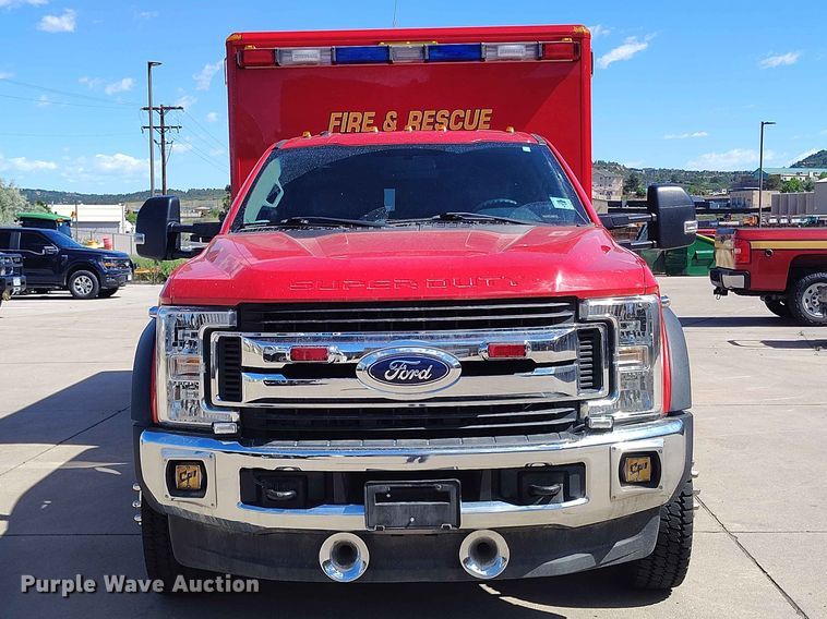2017 Ford F450 Super Duty Ext. Cab Ambulance - photo 2