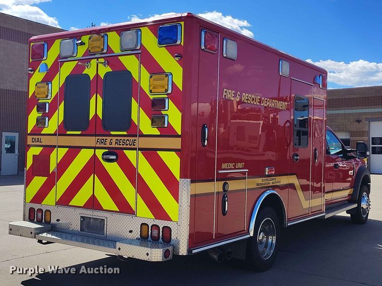 2017 Ford F450 Super Duty Ext. Cab Ambulance - photo 5