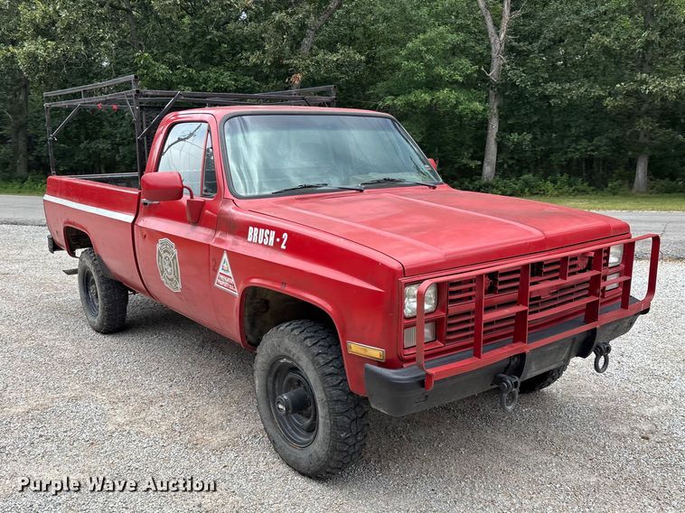 1986 Chevrolet D 30 Pickup Truck - photo 3