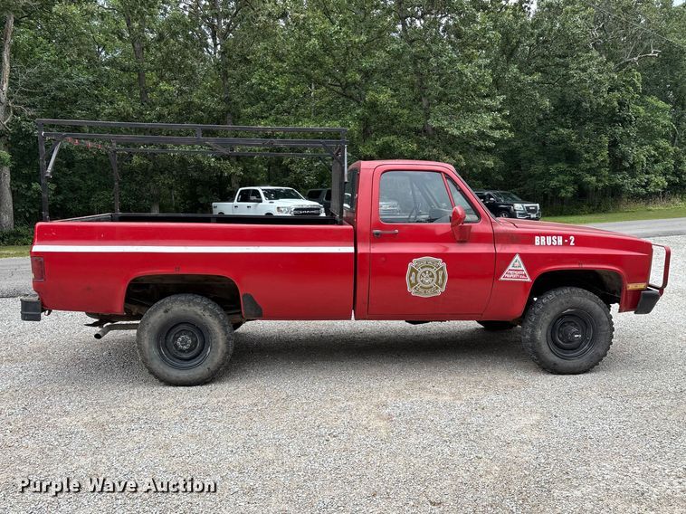 1986 Chevrolet D 30 Pickup Truck - photo 4