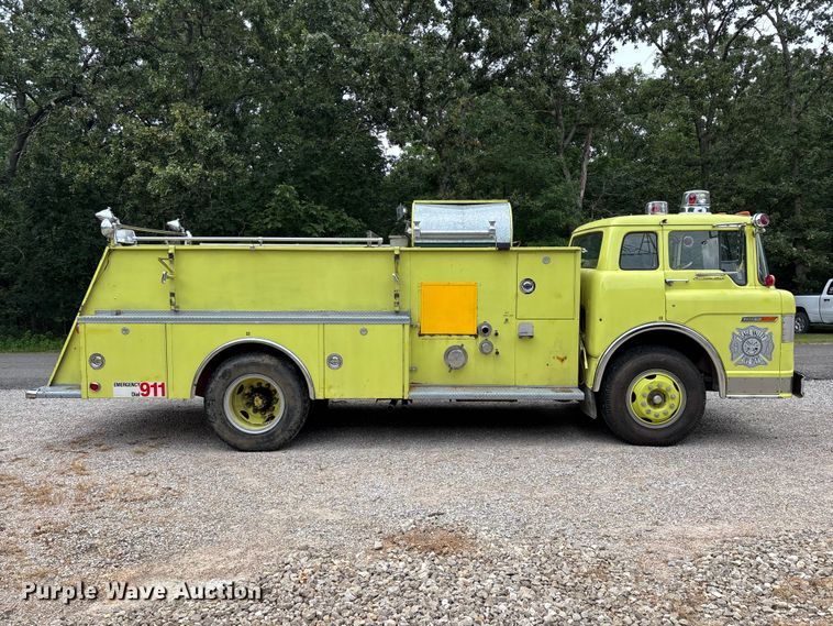 1972 Ford 900 Pumper Fire Truck - photo 4