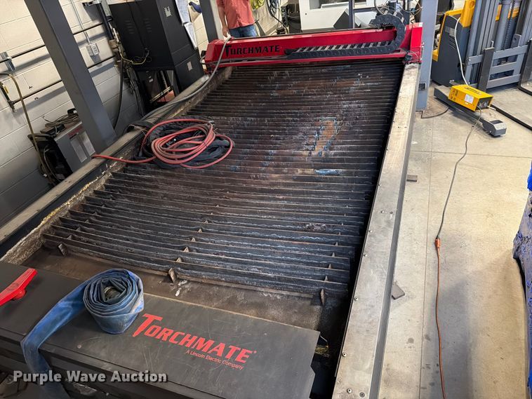 Lincoln Torchmate Plasma Cutting Table - photo 4