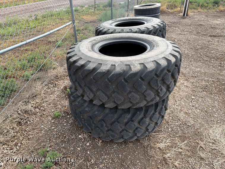 (4) Michelin XTLA 20.5R25 Tires - photo 4