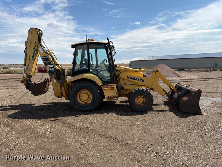 2005 Komatsu WB140 Backhoe - photo 4