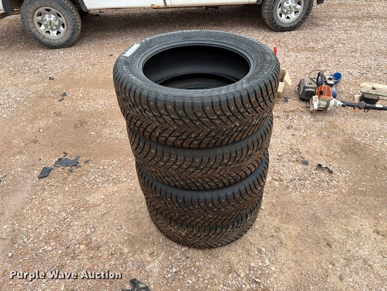 (4) Nokian 255/55R20 Tires - photo 3