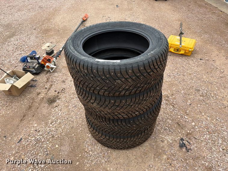 (4) Nokian 255/55R20 Tires - photo 5