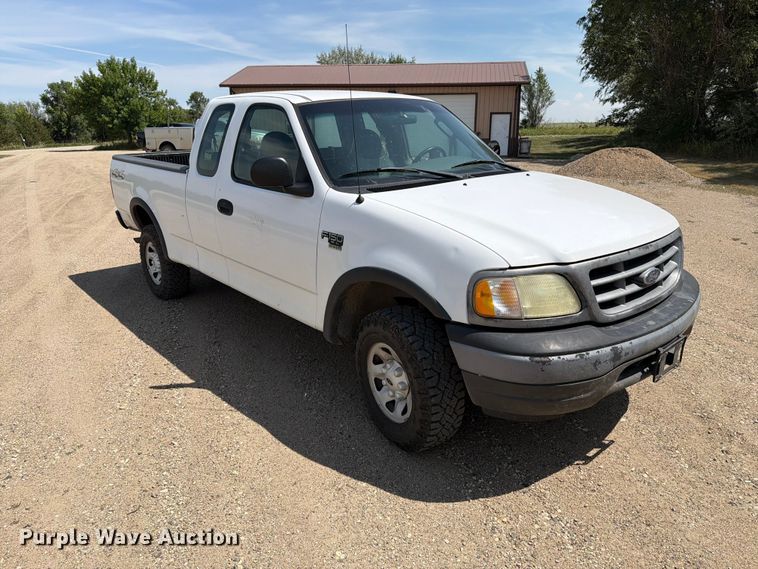 2002 Ford F150 Ext. Cab Pickup Truck - photo 3