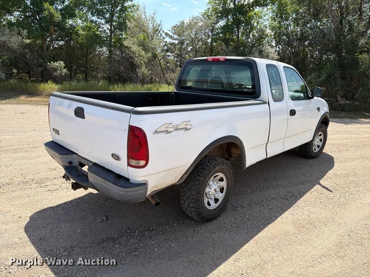 2002 Ford F150 Ext. Cab Pickup Truck - photo 5