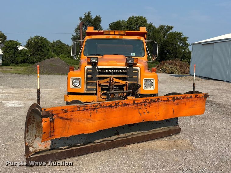 1985 Navistar 1954 Dump Truck - photo 2