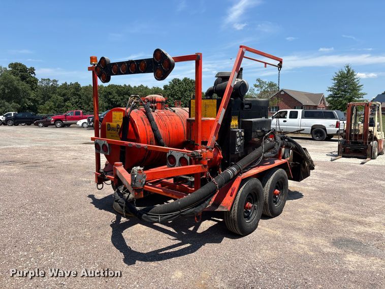 2011 Duraco Inc. 125DJT Pothole Patcher - photo 5