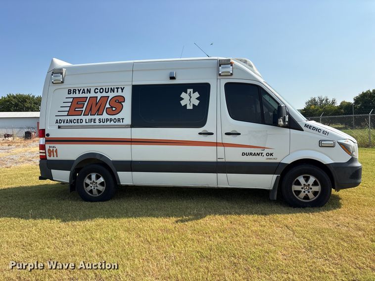 2016 Mercedes Benz Sprinter Ambulance - photo 4
