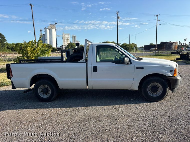 2001 Ford F250 Super Duty Pickup Truck - photo 4