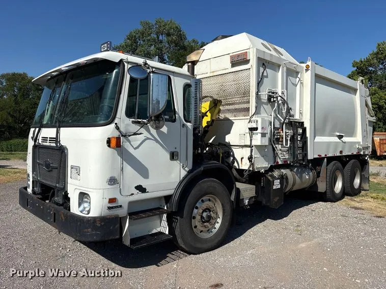 2013 Autocar Xpeditor Refuse Truck