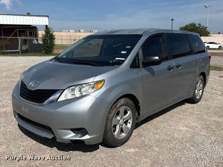 2015 Toyota Sienna Van