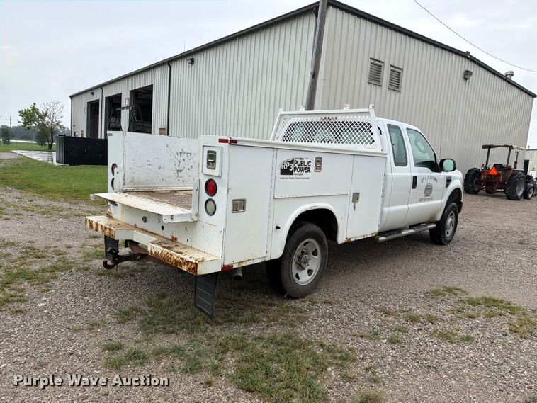 2008 Ford F250 Super Duty XL Ext. Cab Utility Bed Pickup Truck - photo 5