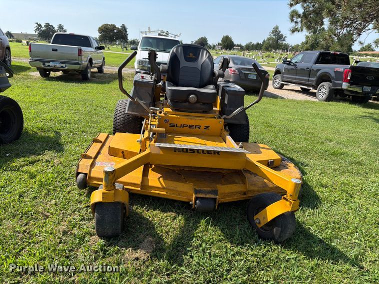 2021 Hustler Super Z 941187 ZTR Lawn Mower - photo 2