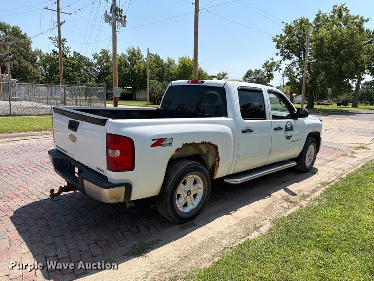 2008 Chevrolet Silverado 1500 Crew Cab Pickup Truck - photo 5