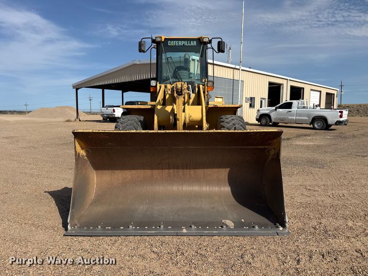 1998 Caterpillar 938G Wheel Loader - photo 2