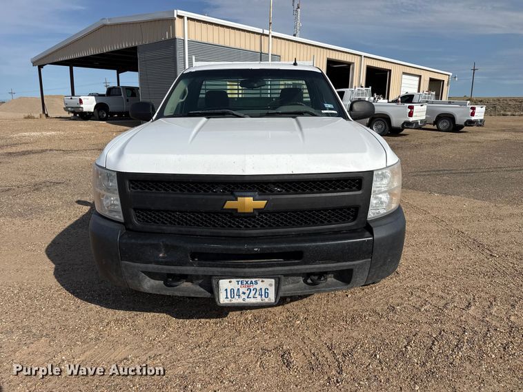 2012 Chevrolet Silverado 1500 Pickup Truck - photo 2