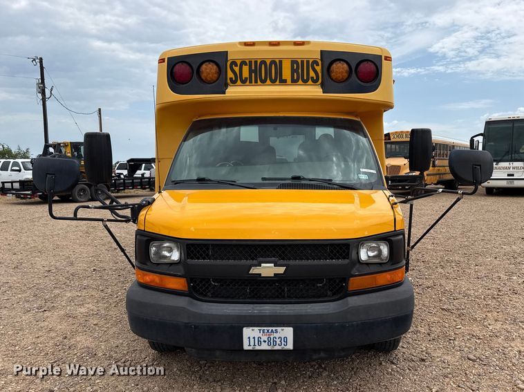2016 Chevrolet School Bus - photo 2