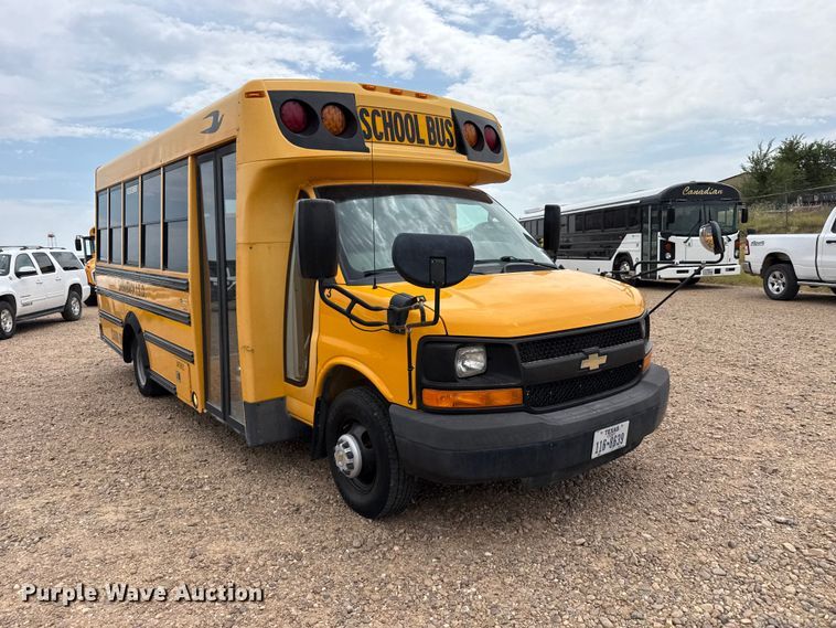 2016 Chevrolet School Bus - photo 3