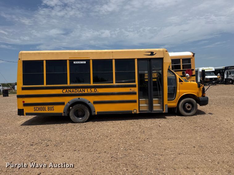 2014 Chevrolet School Bus - photo 4